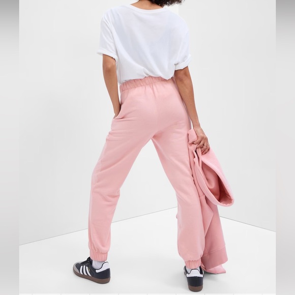 Gap Relaxed Fleece Sweatpants - Picture 2 of 4